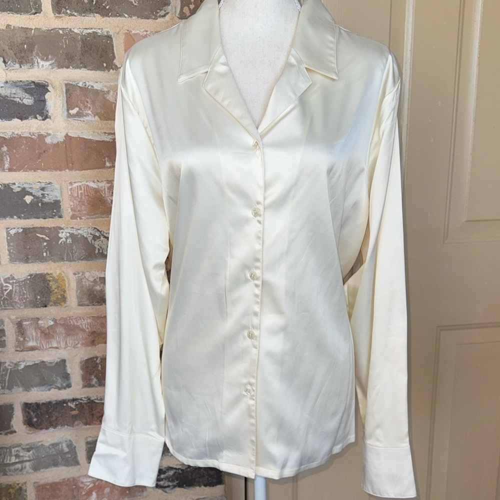 NWT Investments Cream Satin Button Down Shirt Plus Size 18W